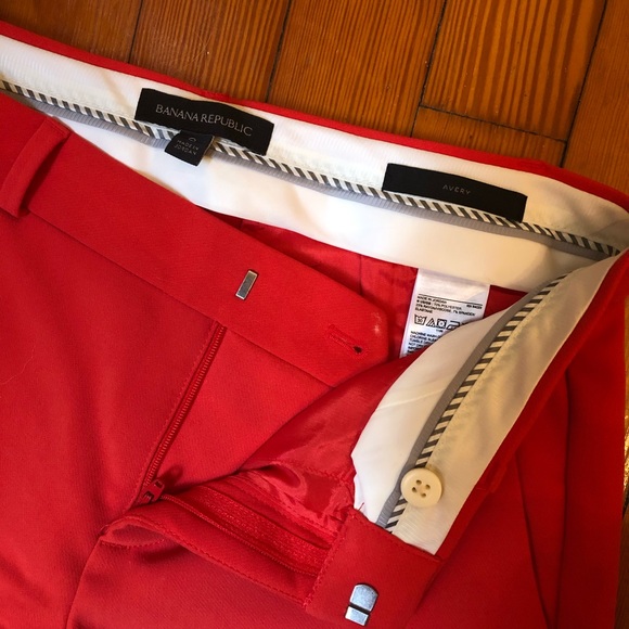 Avery Straight-Fit Scalloped Ankle Pant - Picture 4 of 6